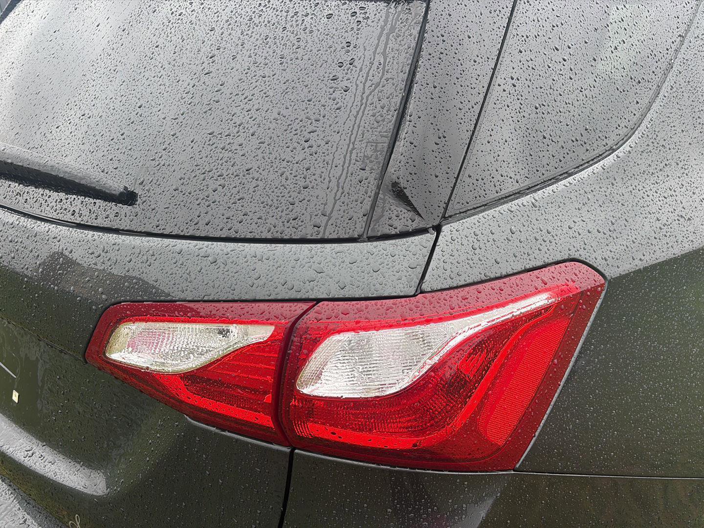 Used 2019 Chevrolet Equinox LT w/ Driver Convenience Package image 6