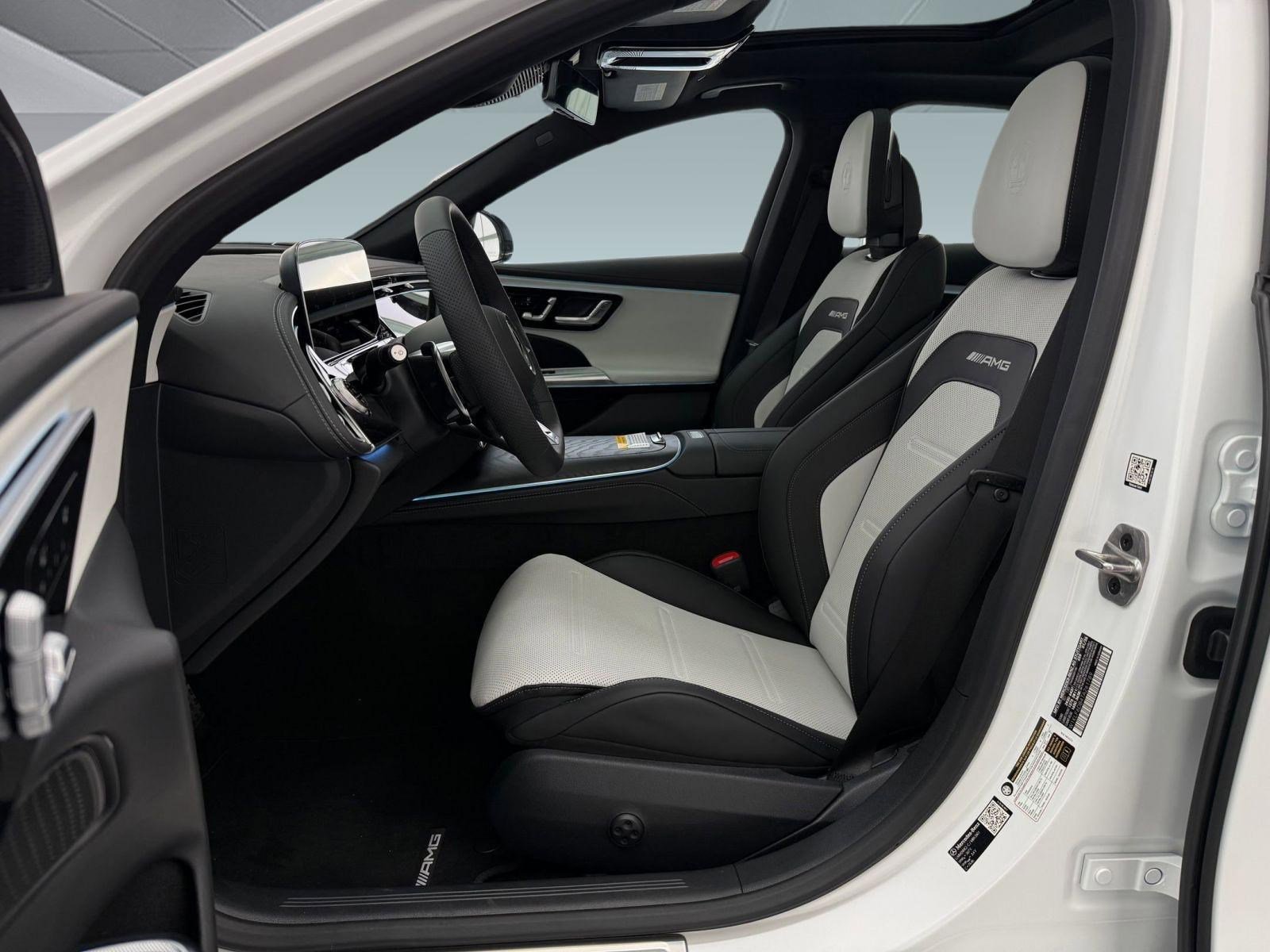 New 2026 Mercedes-Benz E 53 AMG e 4MATIC Sedan image 5