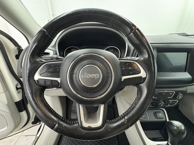 Used 2019 Jeep Compass Latitude image 15