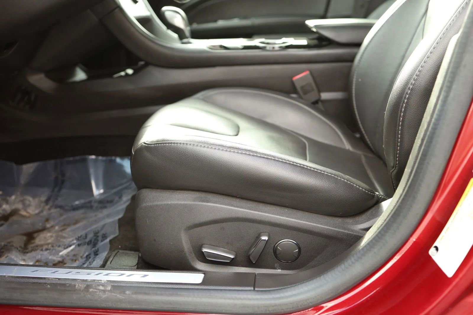 Used 2016 Ford Fusion Titanium image 13