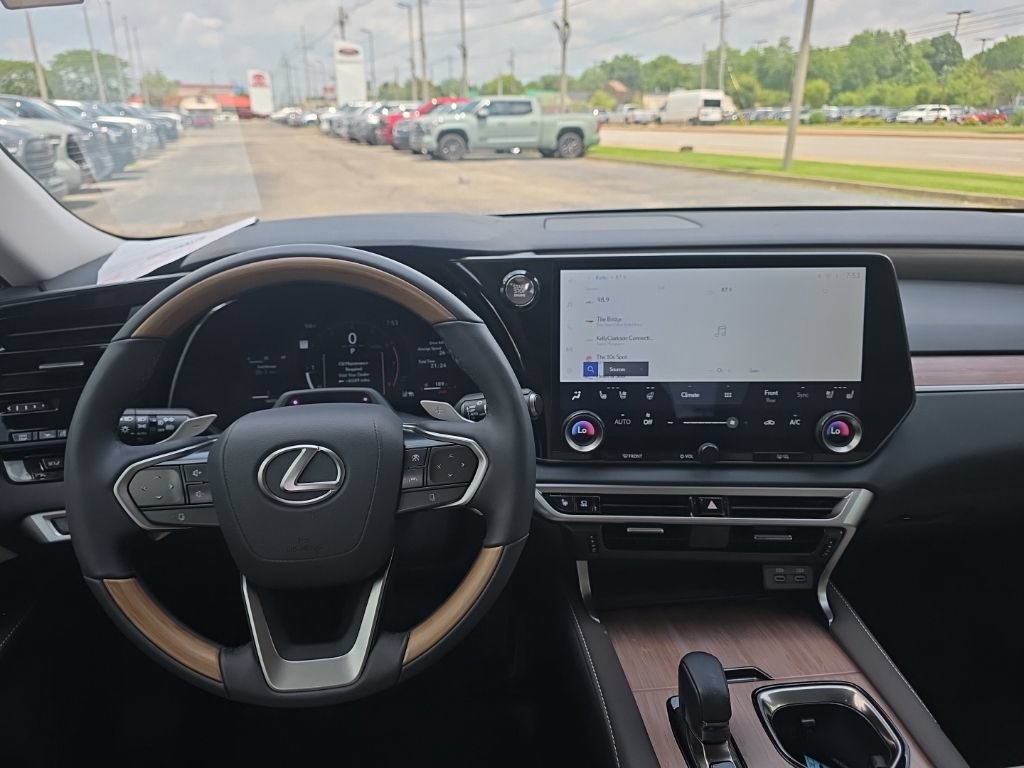 Used 2026 Lexus RX 350 AWD w/ Convenience Package image 13