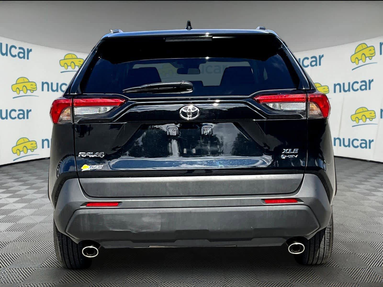 Used 2025 Toyota RAV4 XLE AWD/4WD image 5