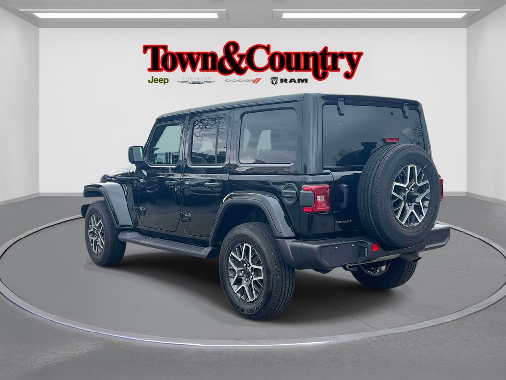 Certified 2025 Jeep Wrangler Sahara image 7