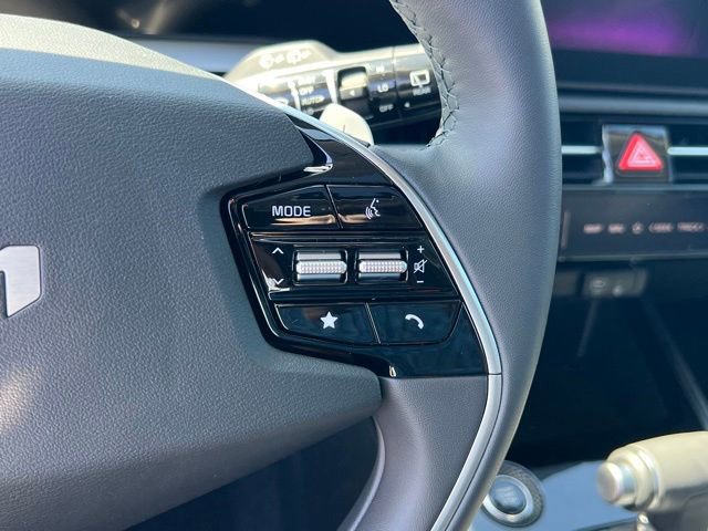 New 2026 Kia Niro SX Touring FWD image 24
