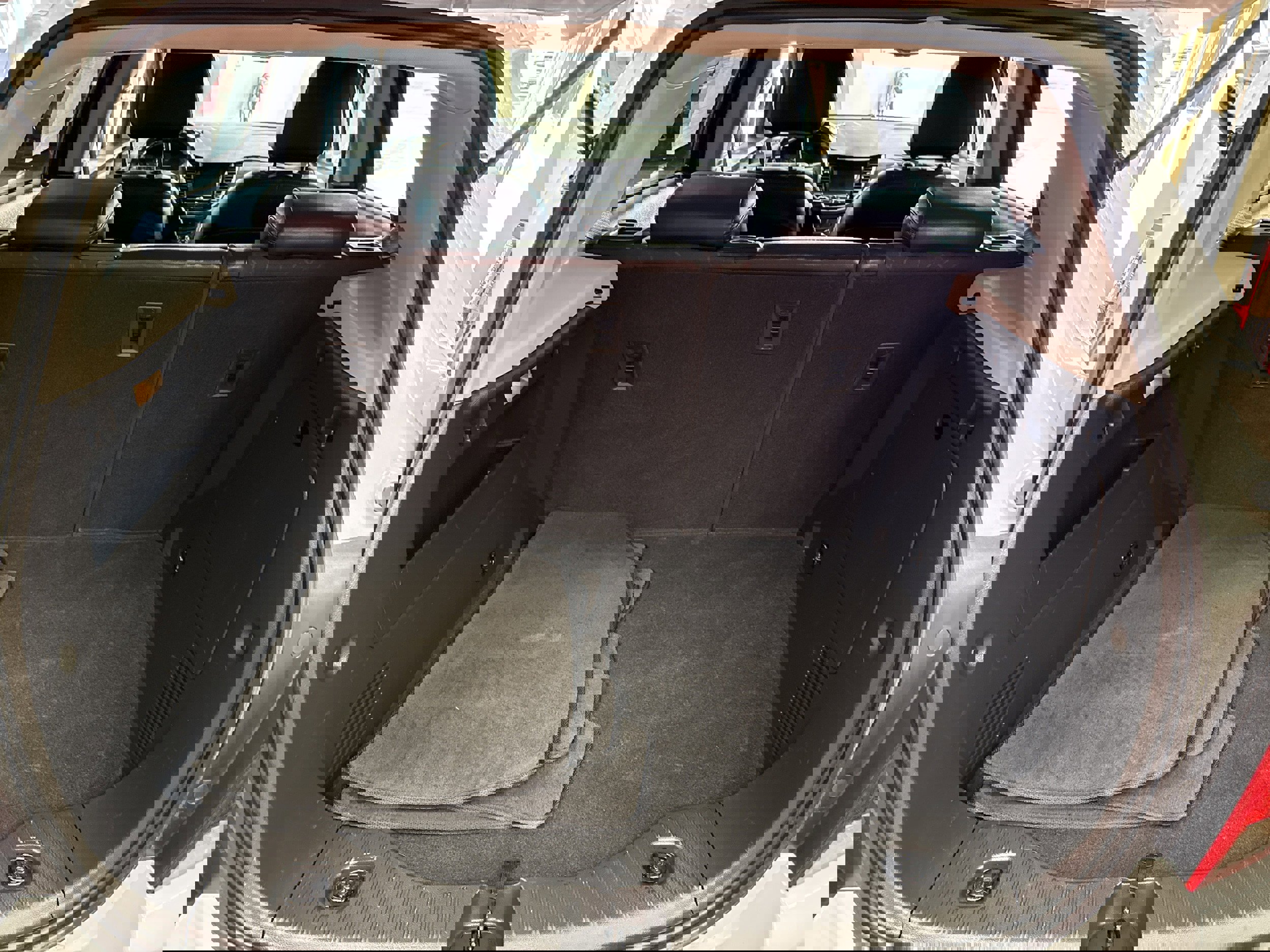 Used 2018 Chevrolet Trax LT w/ LT Convenience Package AWD/4WD image 30