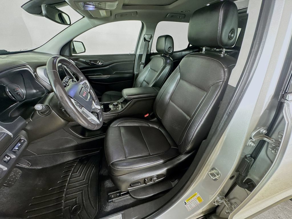 Used 2020 GMC Acadia SLT w/ Driver Alert Package II AWD/4WD image 12