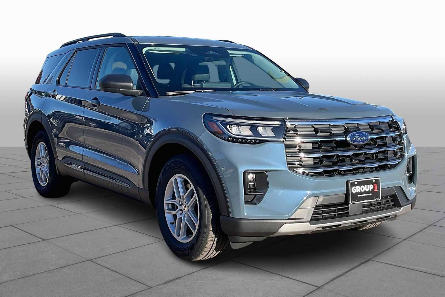New 2026 Ford Explorer Active w/ Active Comfort Package image 2