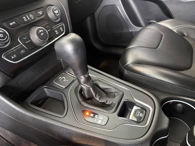 Used 2019 Jeep Cherokee Latitude Plus image 26