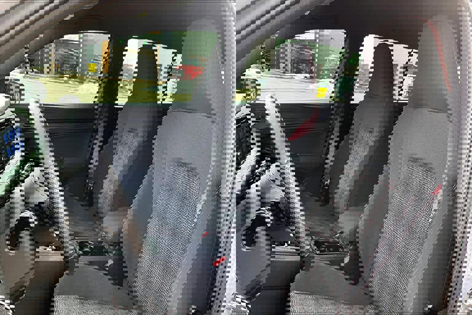 Used 2022 Volkswagen GTI S image 9