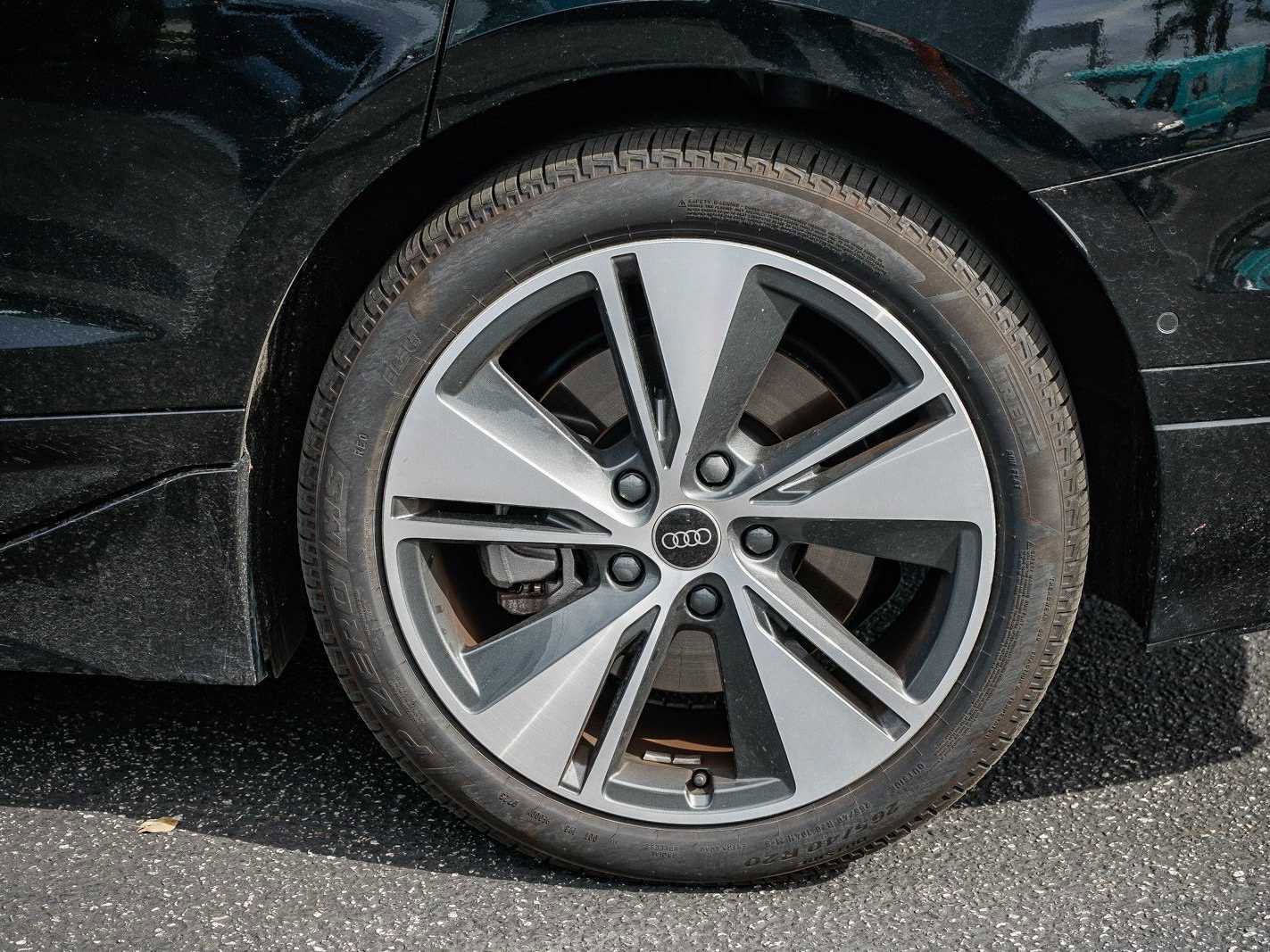 Used 2025 Audi A6 e-tron Premium Plus w/ Premium Plus image 10