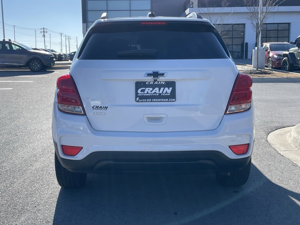 Used 2022 Chevrolet Trax LT w/ Sport Edition image 3