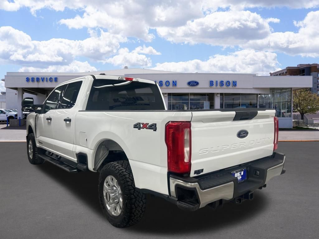Used 2023 Ford F350 XLT image 5