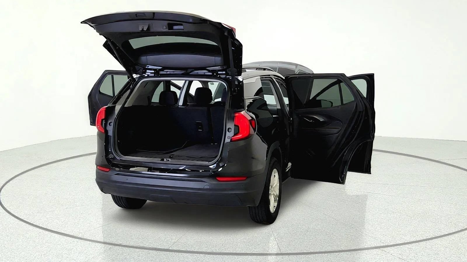Used 2023 GMC Terrain SLE w/ Driver Convenience Package FWD image 12
