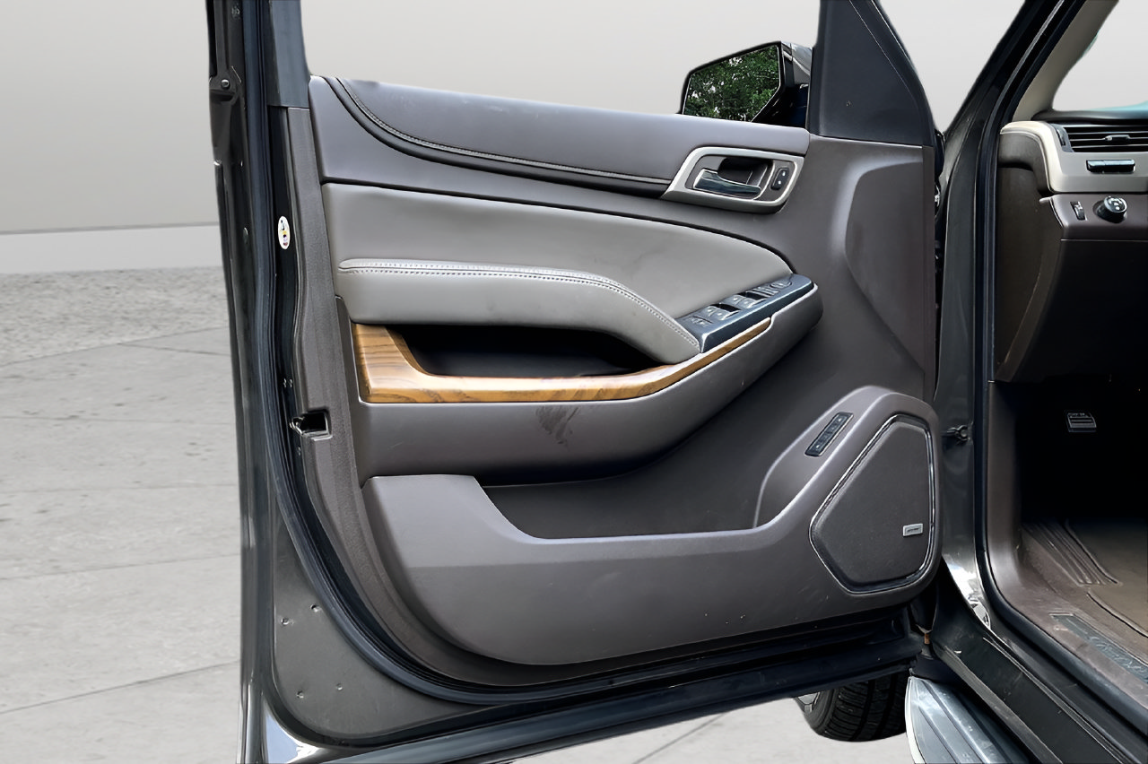 Used 2020 GMC Yukon Denali RWD image 17