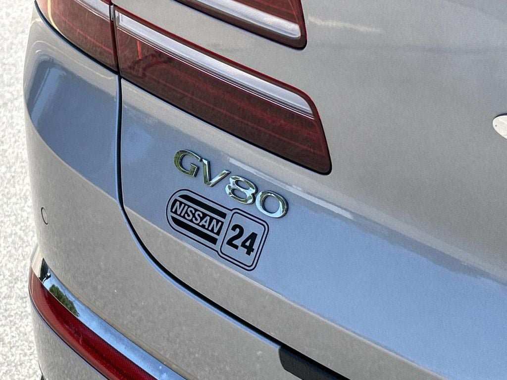 Used 2025 Genesis GV80 2.5T Standard AWD/4WD image 15