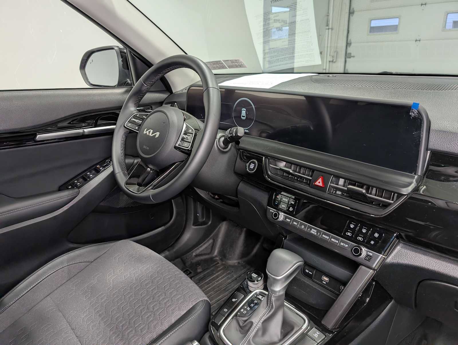 Certified 2024 Kia Seltos S image 40