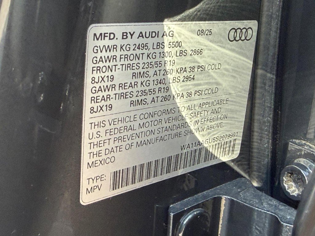Used 2025 Audi Q5 Premium w/ Convenience Package AWD/4WD image 22