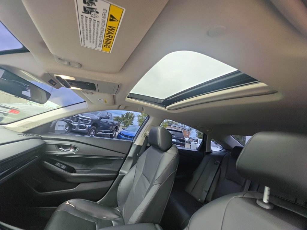 Certified 2023 Honda Accord Touring image 15