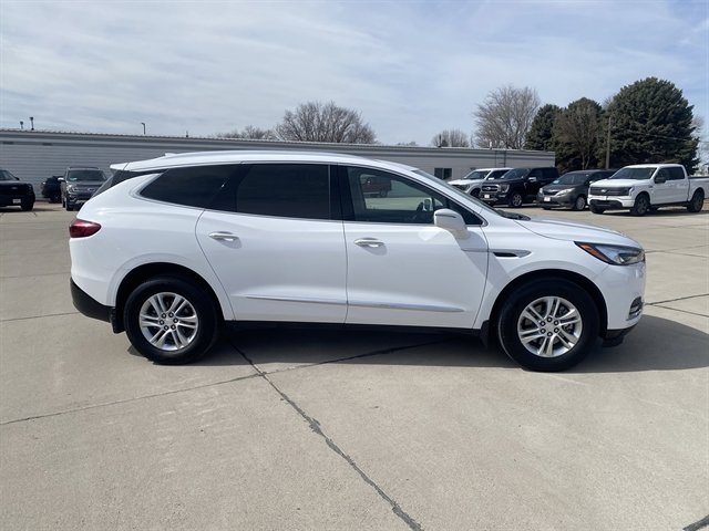 Used 2019 Buick Enclave Essence w/ Trailering Package, 5000 lbs. image 4