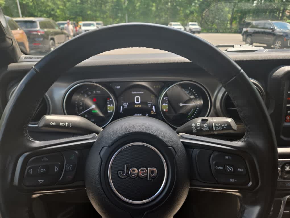 Used 2023 Jeep Wrangler Unlimited w/ Cold Weather Group AWD/4WD image 20