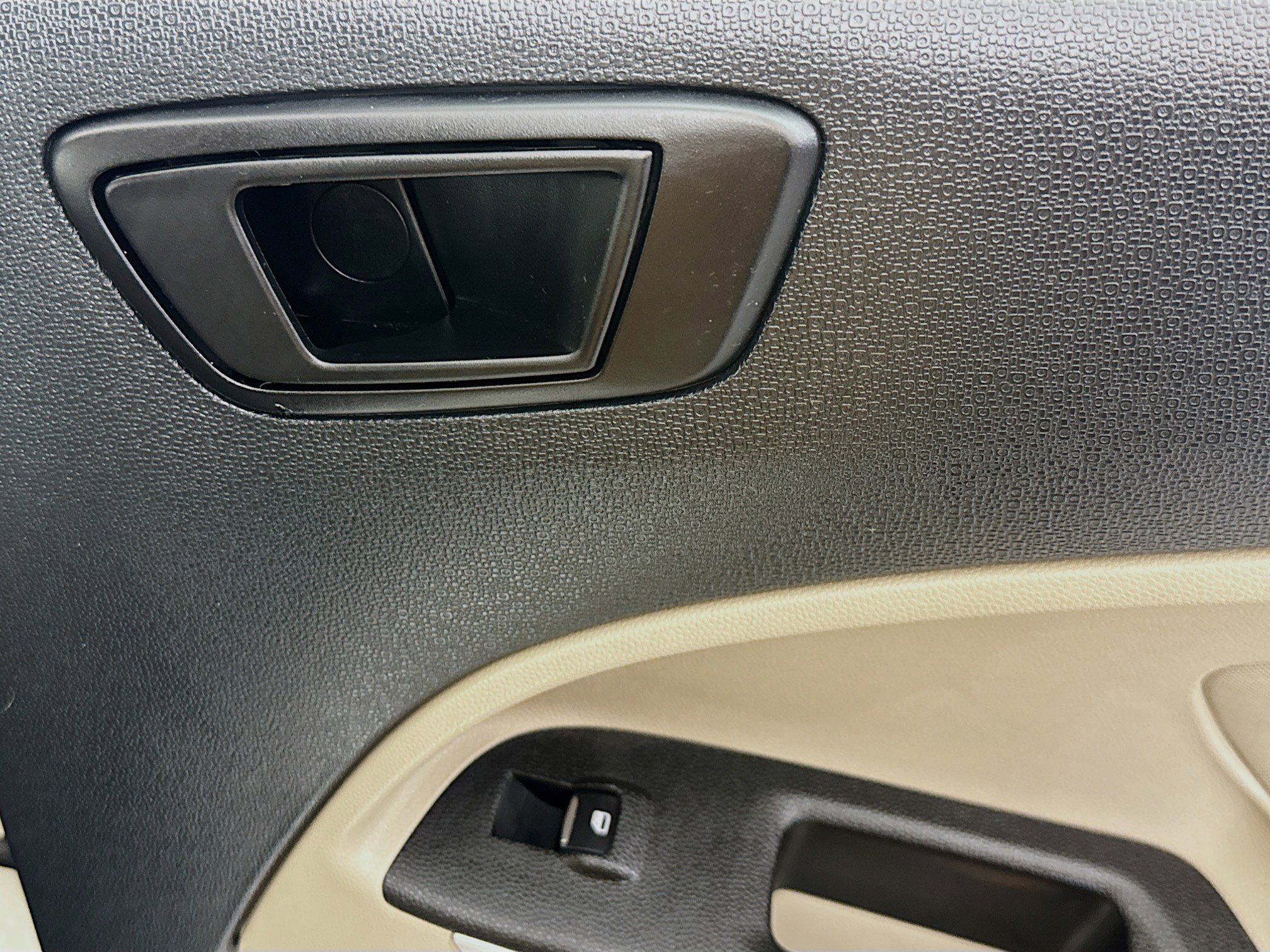 Used 2018 Ford EcoSport S FWD image 29