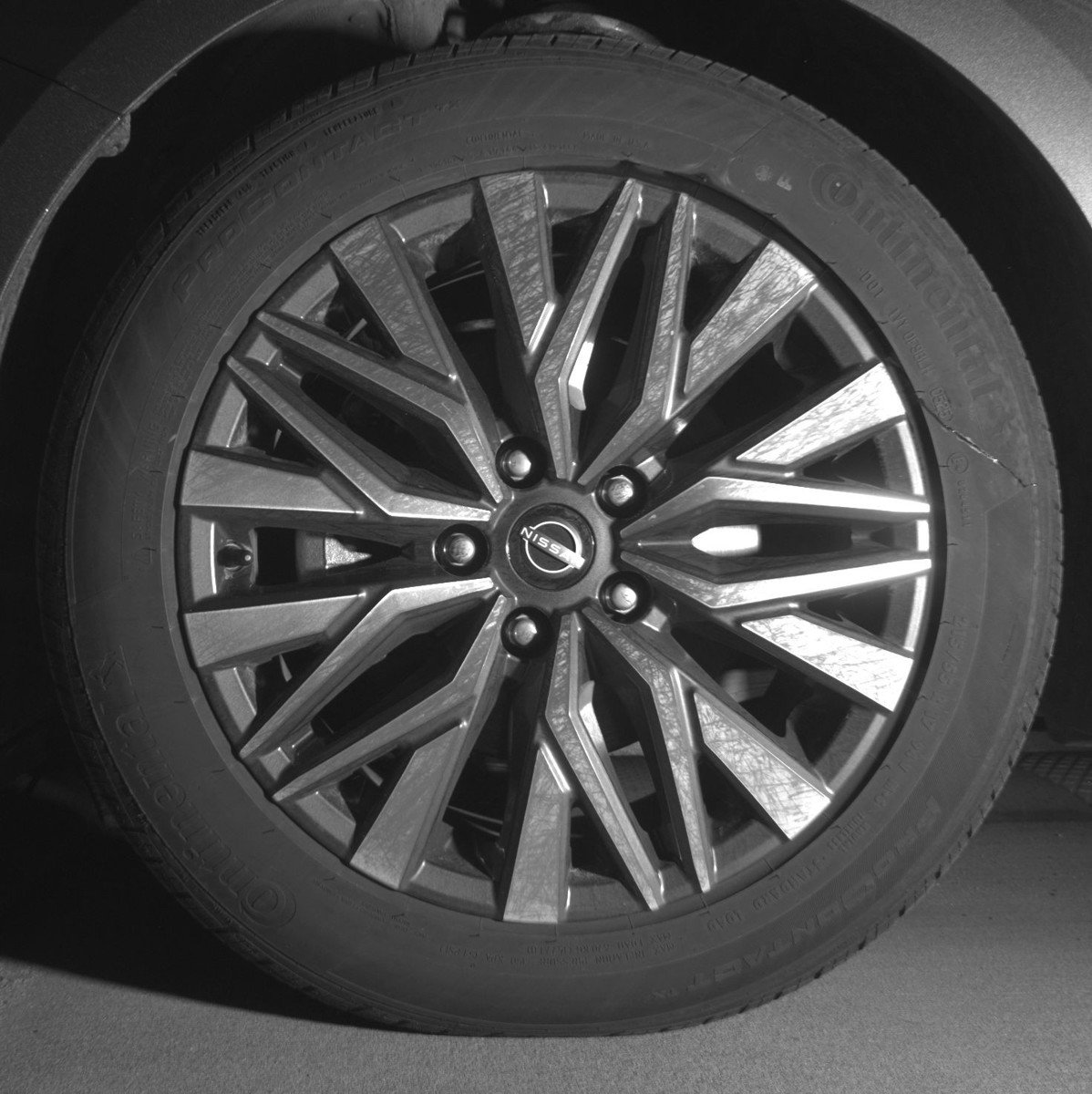 Used 2025 Nissan Altima 2.5 SV FWD image 12