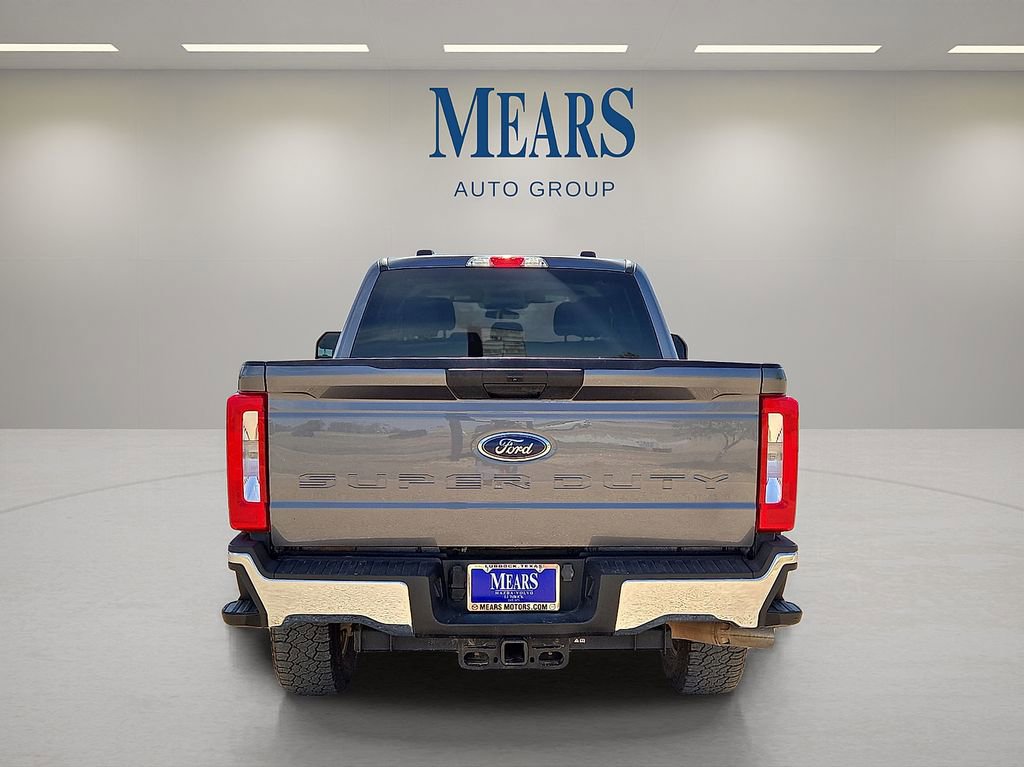 Used 2024 Ford F250 XLT AWD/4WD image 4