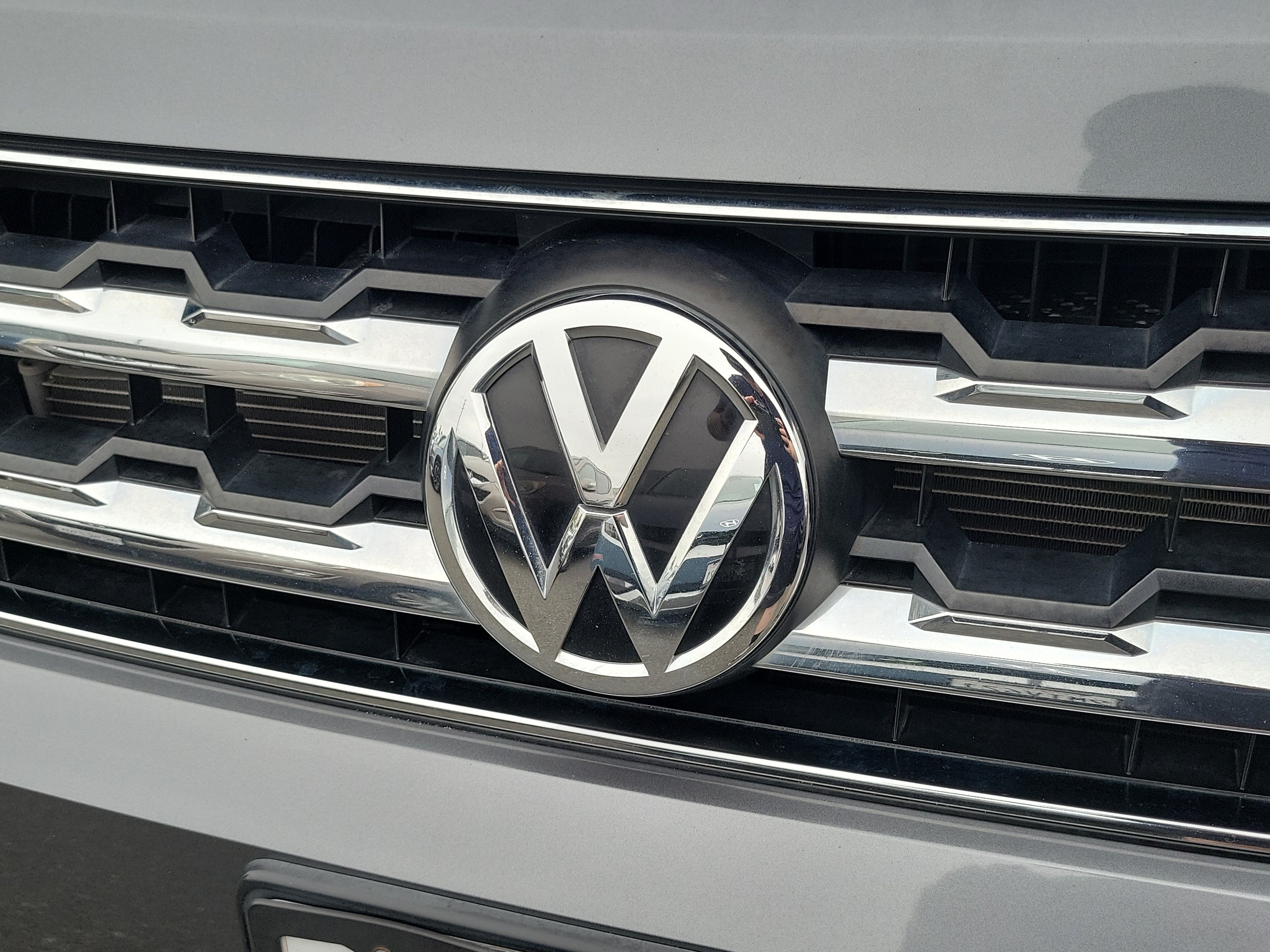 Used 2018 Volkswagen Atlas SE FWD image 26