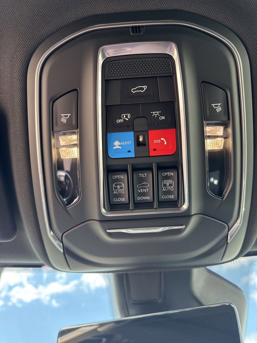 New 2026 Jeep Grand Cherokee L Limited AWD/4WD image 24
