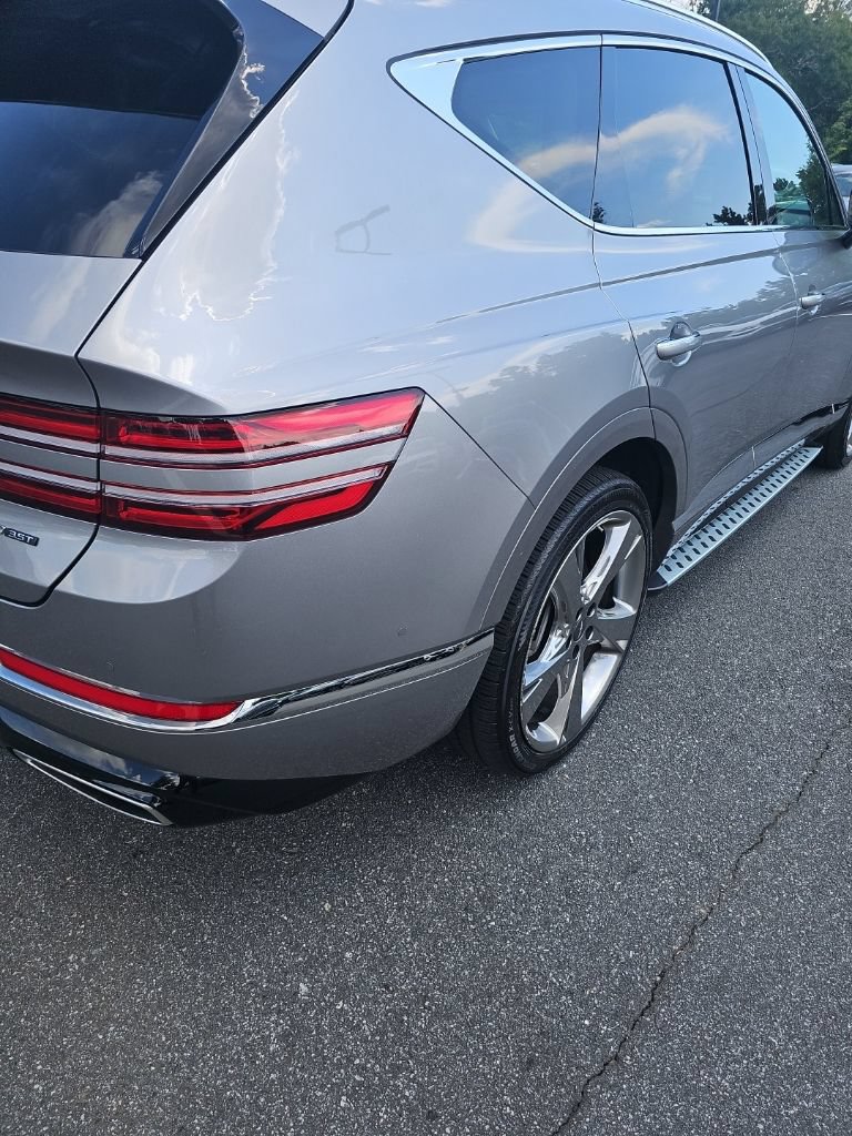 Used 2021 Genesis GV80 3.5T w/ Prestige Package 07 AWD/4WD image 3