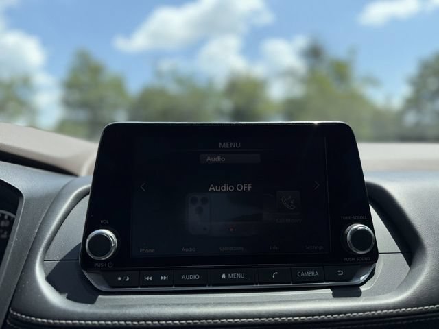 Used 2021 Nissan Rogue S AWD/4WD image 17