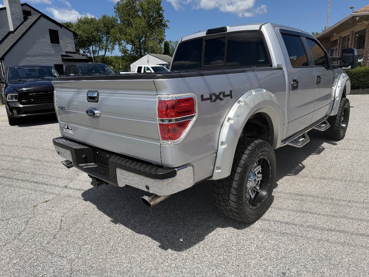 Used 2014 Ford F150 XLT w/ Equipment Group 302A Luxury AWD/4WD image 6