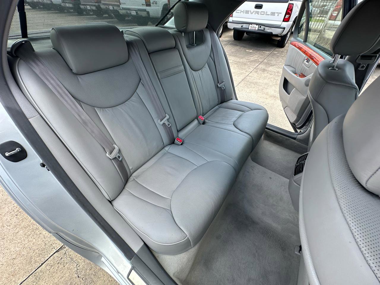 Used 2004 Lexus LS 430 RWD image 26