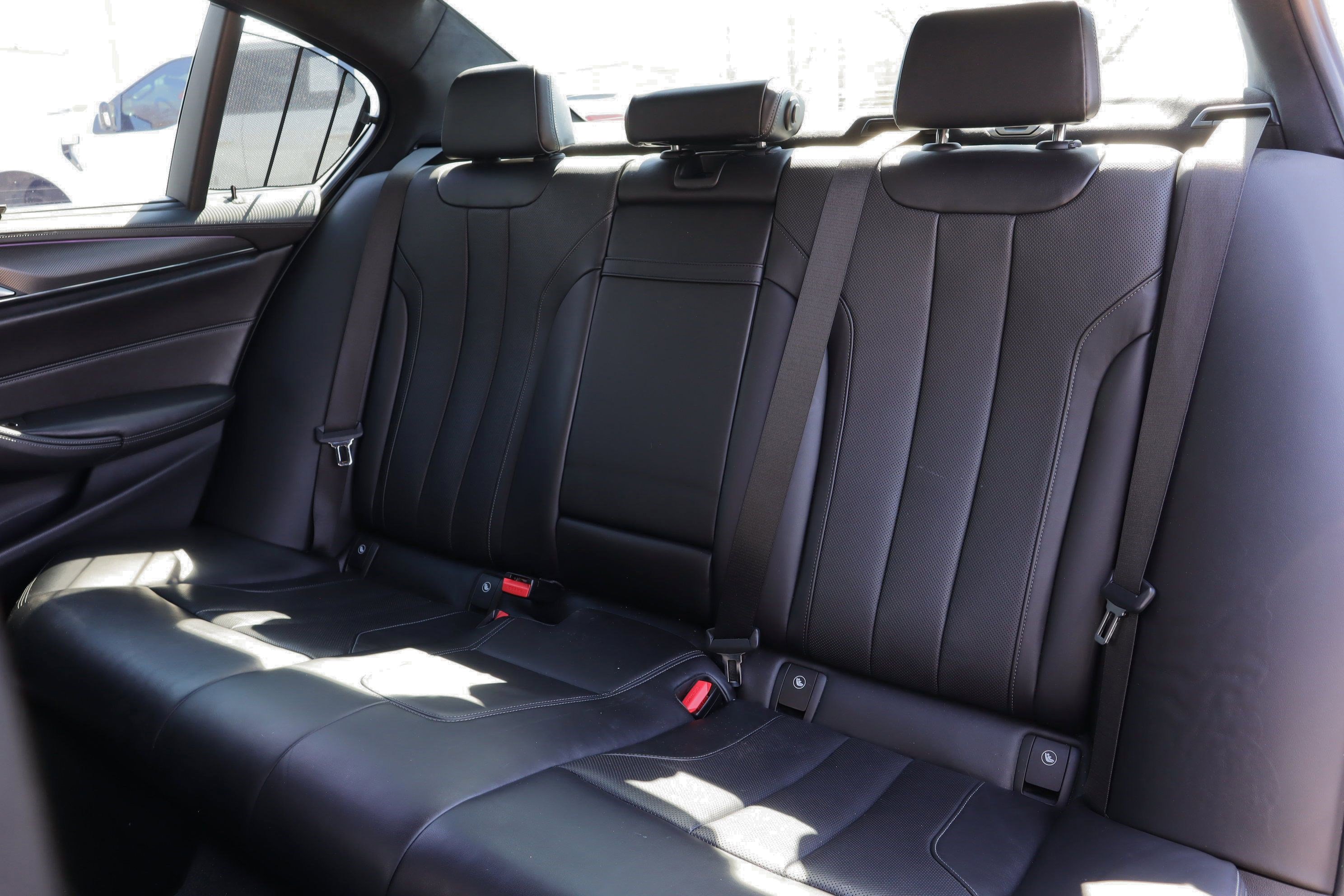 Used 2018 BMW M5 w/ Executive Package image 9