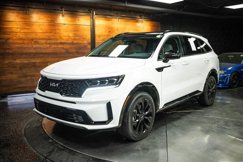 Used 2023 Kia Sorento SX image 2