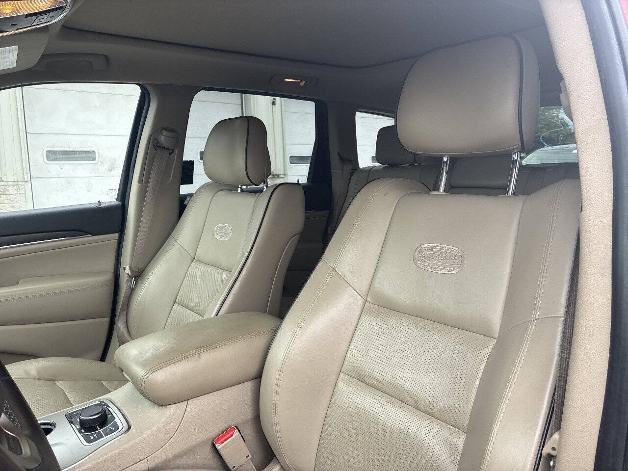 Used 2014 Jeep Grand Cherokee Overland AWD/4WD image 12