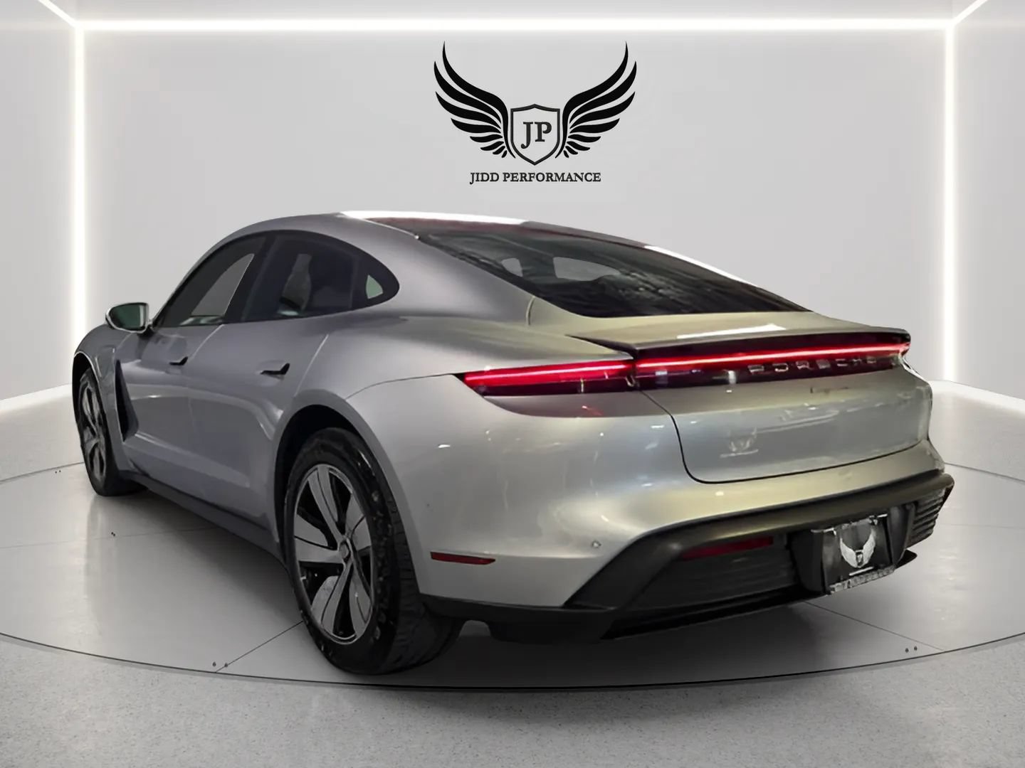 Used 2020 Porsche Taycan 4S w/ Premium Package AWD/4WD image 4
