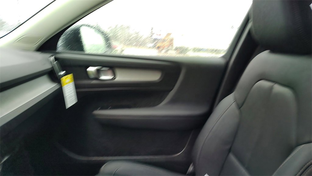 New 2026 Volvo XC40 B5 Plus w/ Protection Package Premier image 23