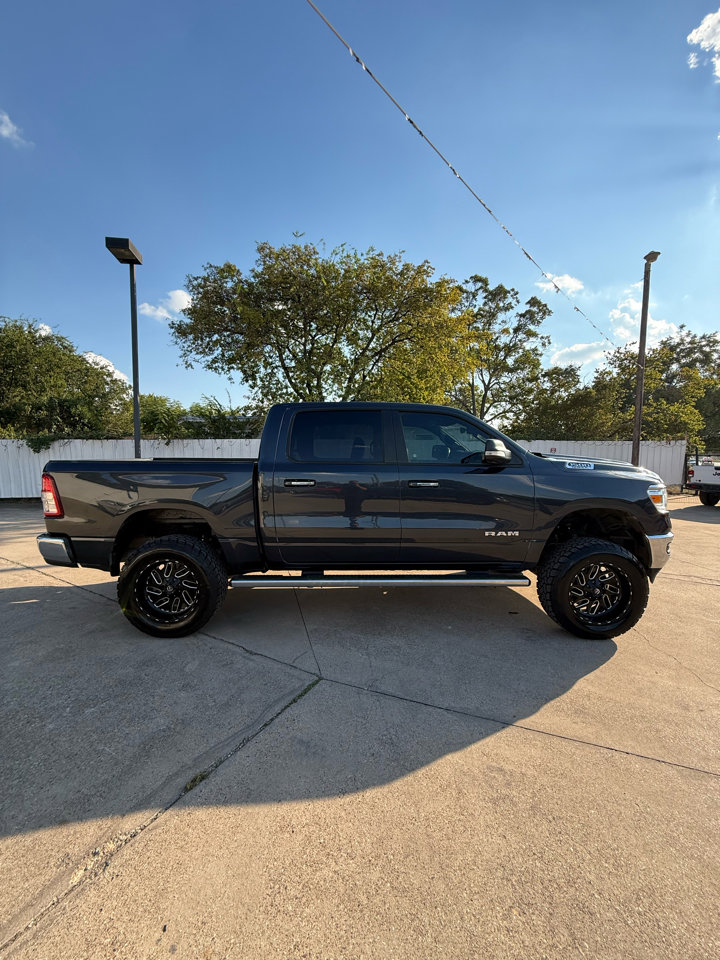 Used 2019 RAM 1500 Big Horn image 6