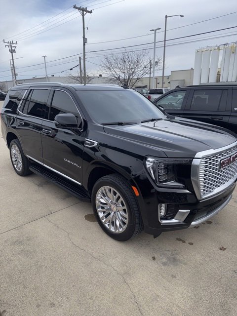 Used 2023 GMC Yukon Denali image 3
