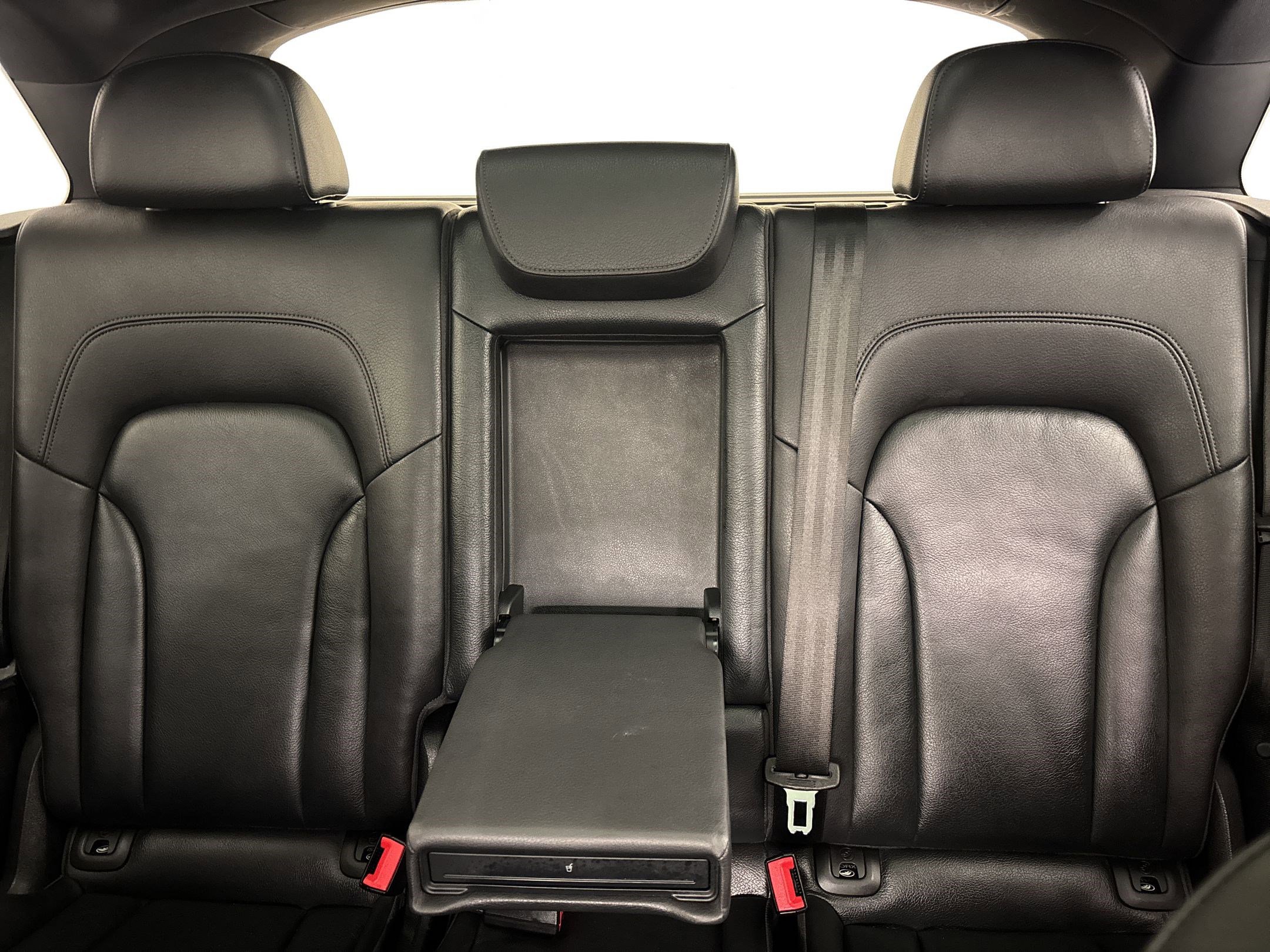 Used 2016 Audi Q5 2.0T Premium Plus w/ Technology Package AWD/4WD image 29