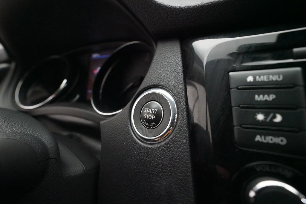 Used 2019 Nissan Rogue SL image 31