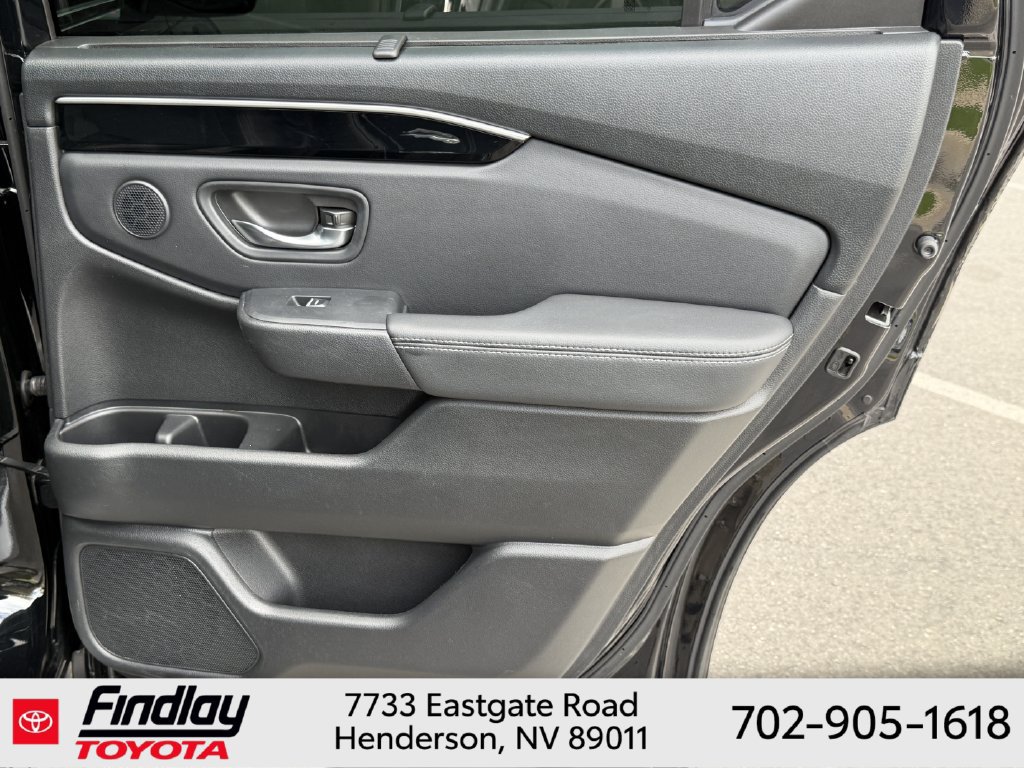 Used 2024 Honda Pilot Touring image 18