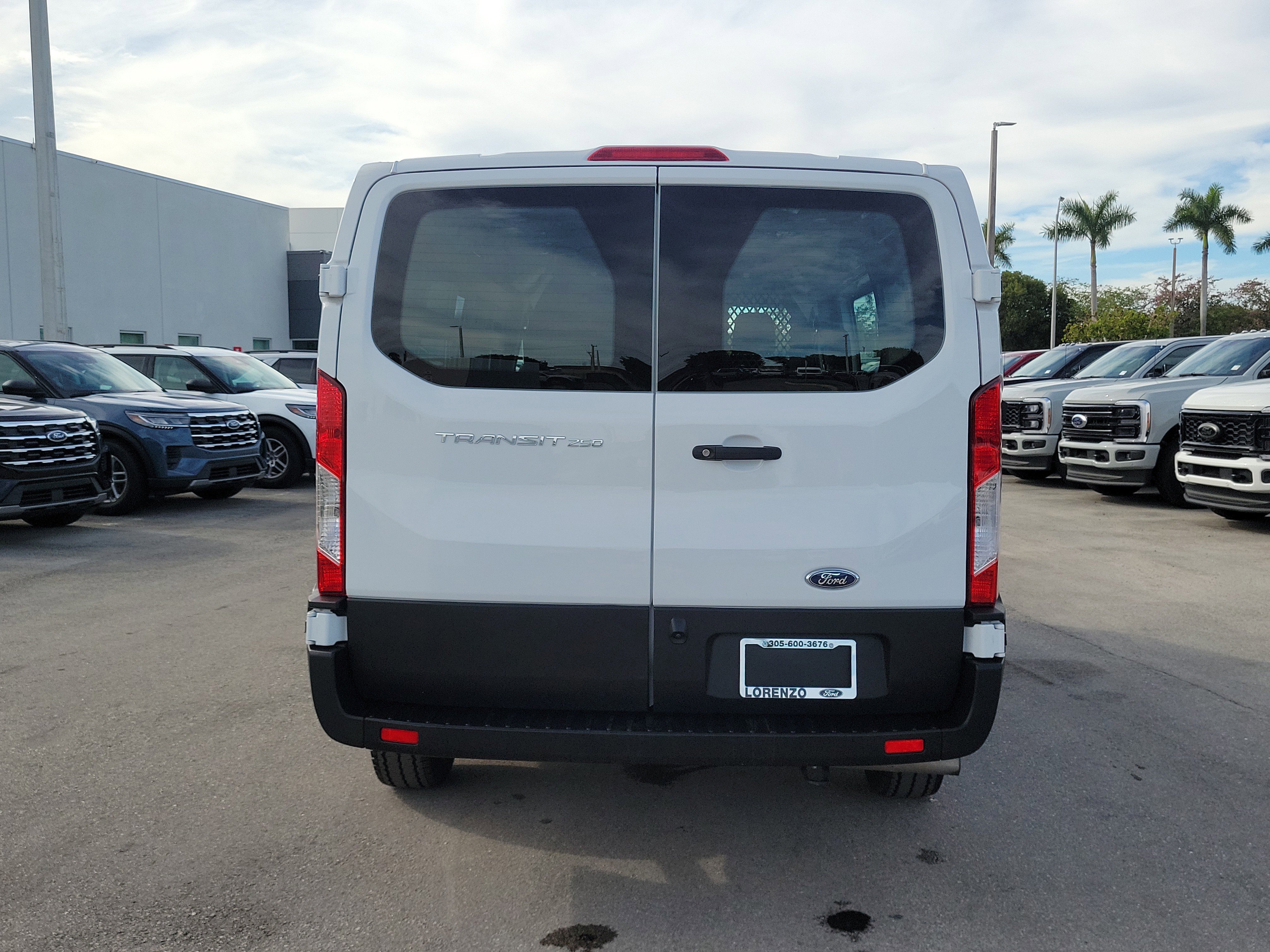 Used 2024 Ford Transit 250 Low Roof w/ Exterior Upgrade Package image 5