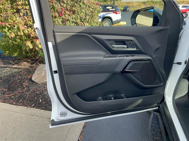 New 2026 Chevrolet Silverado EV LT image 9