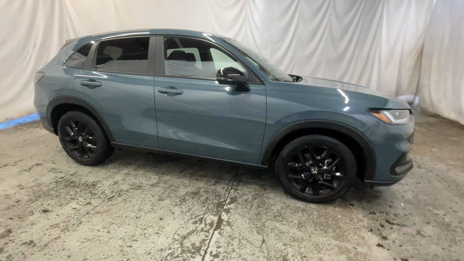 Used 2024 Honda HR-V Sport image 4