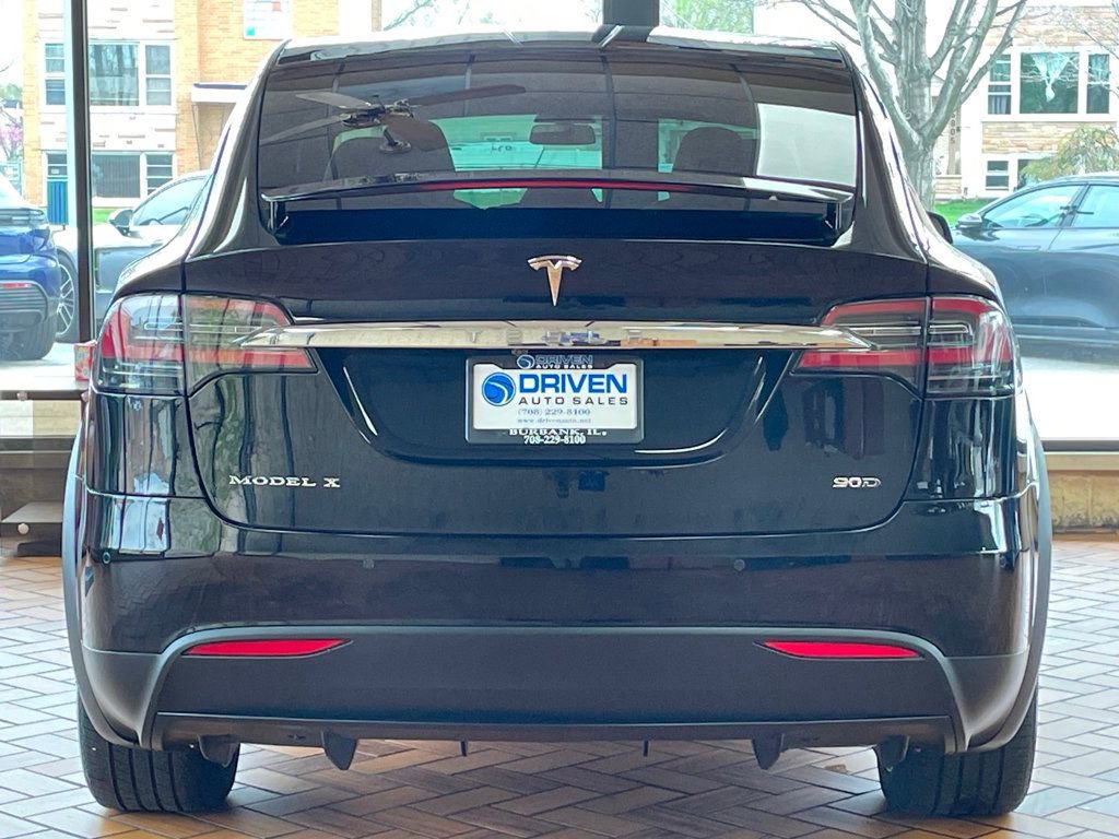 Used 2016 Tesla Model X 90D AWD/4WD image 9