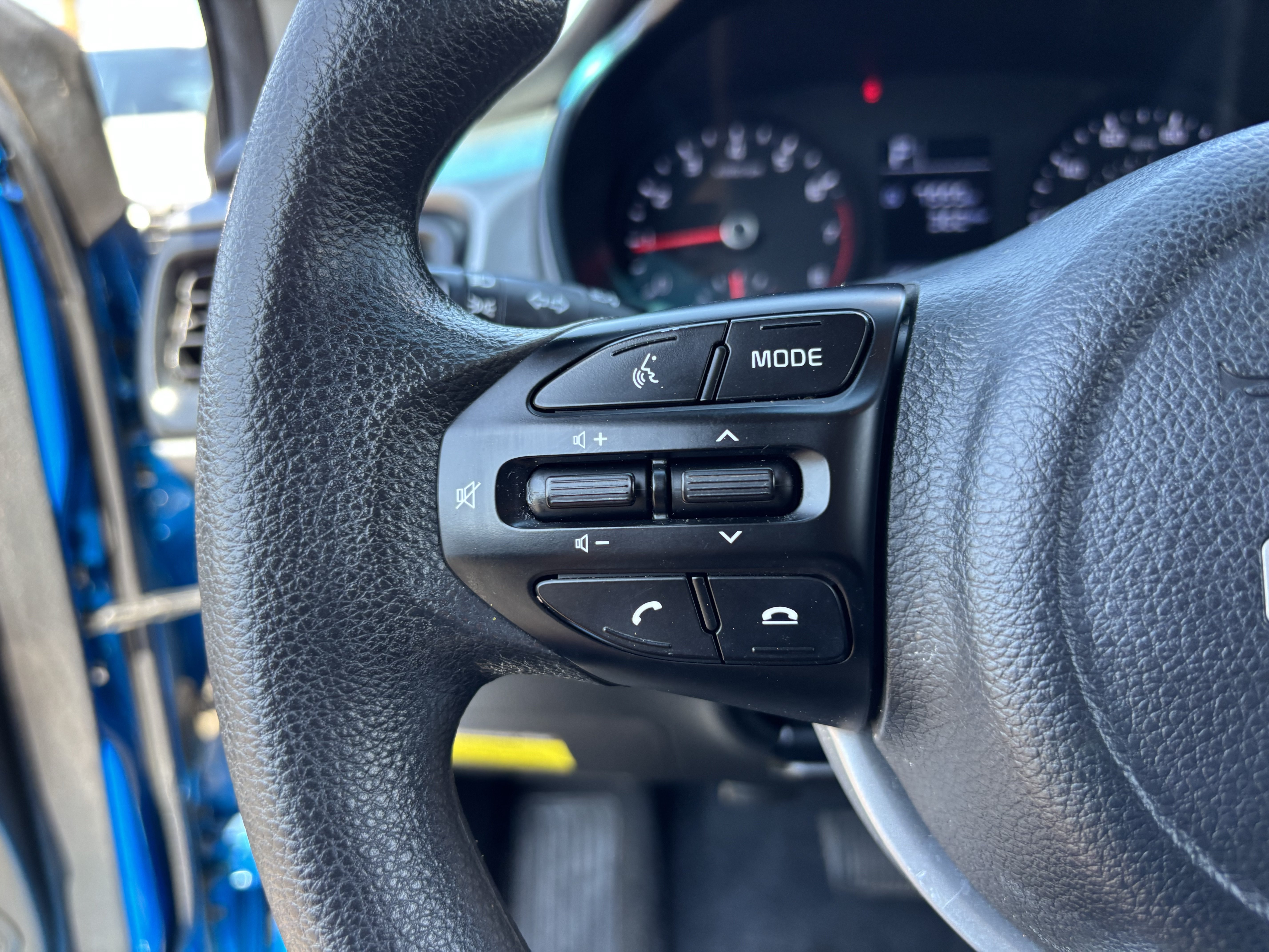 Certified 2022 Kia Rio S FWD image 25