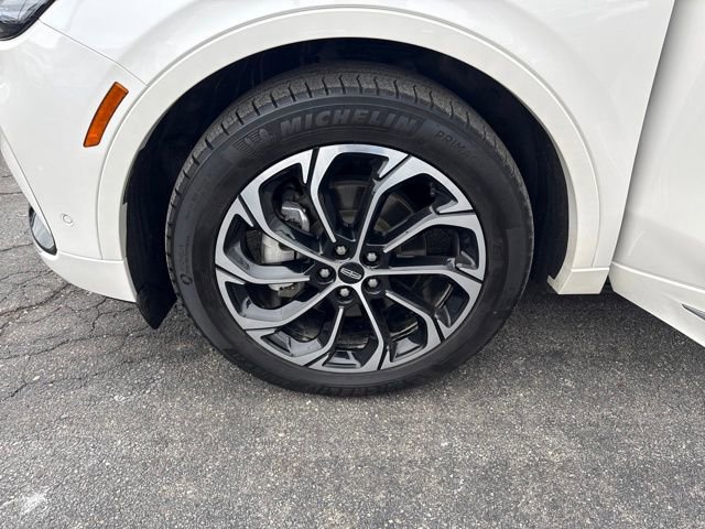 Certified 2024 Lincoln Nautilus Reserve w/ Equipment Group 202A image 31