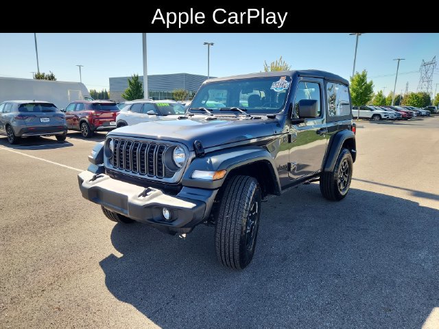Used 2025 Jeep Wrangler Sport AWD/4WD image 3